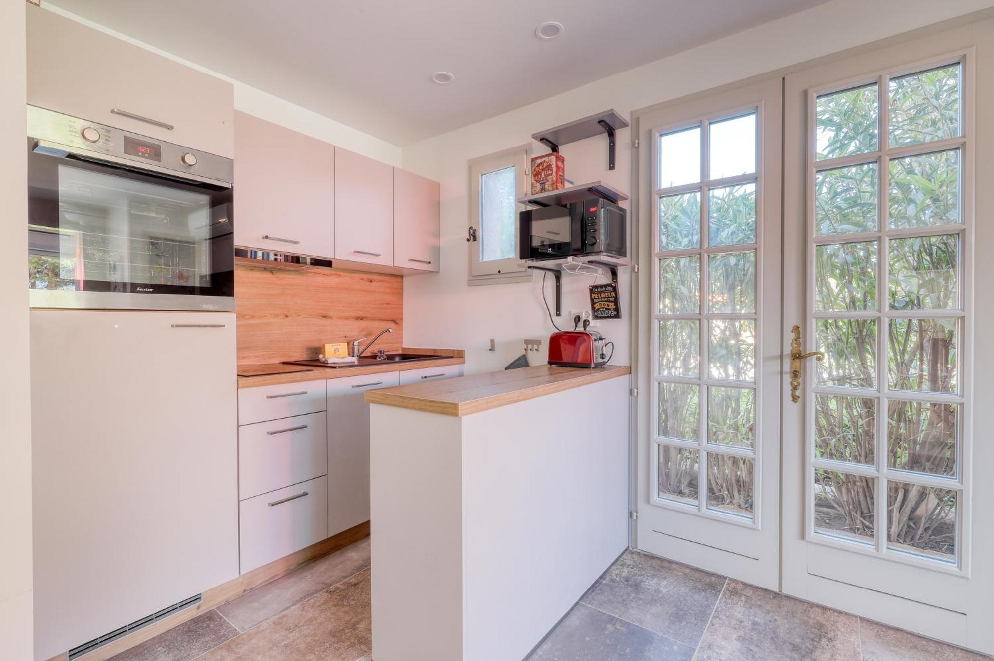 Magnificent Newly Renovated Close To Beach & Swimming Pool Le Lavandou Zewnętrze zdjęcie