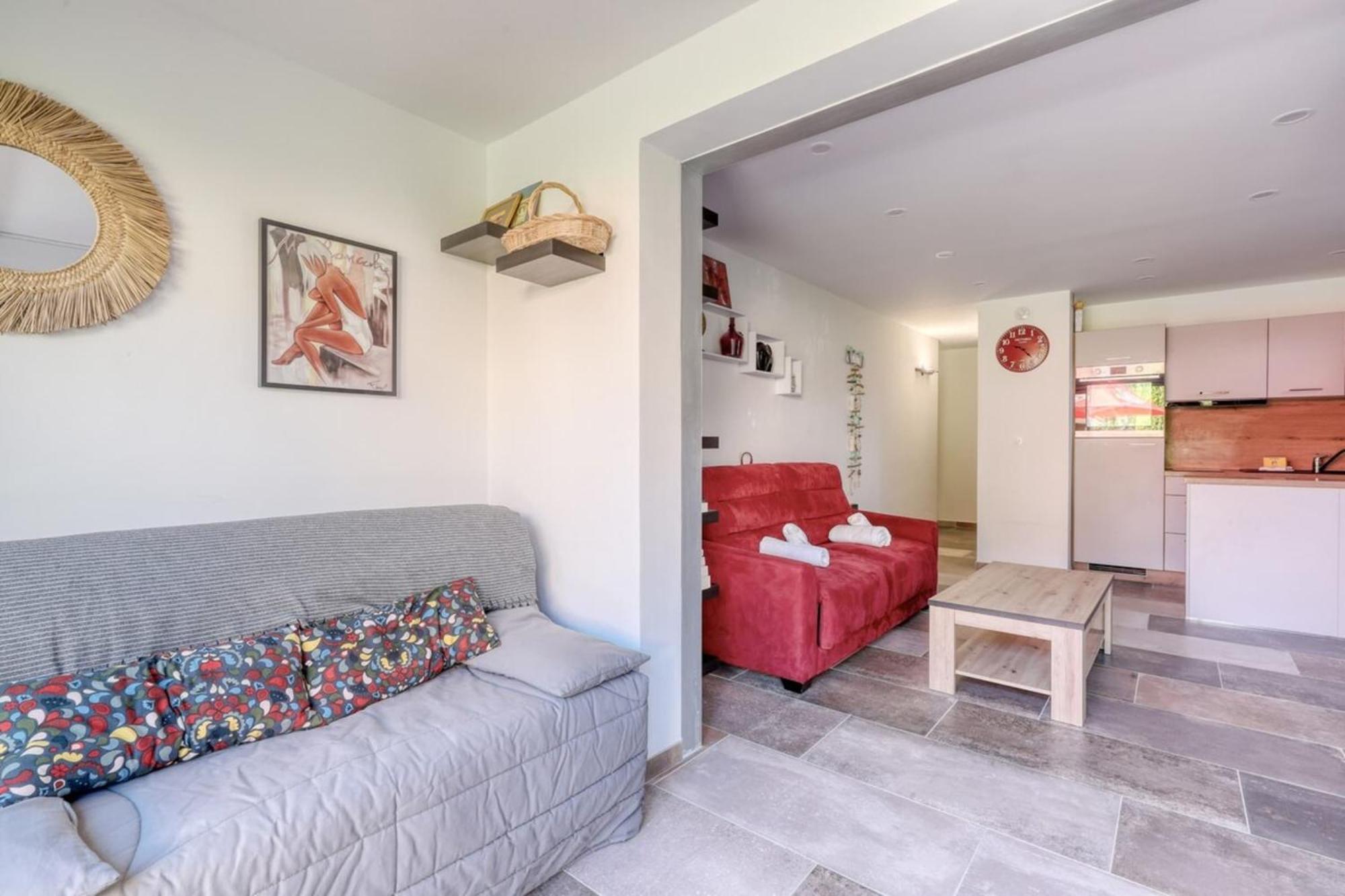 Magnificent Newly Renovated Close To Beach & Swimming Pool Le Lavandou Zewnętrze zdjęcie